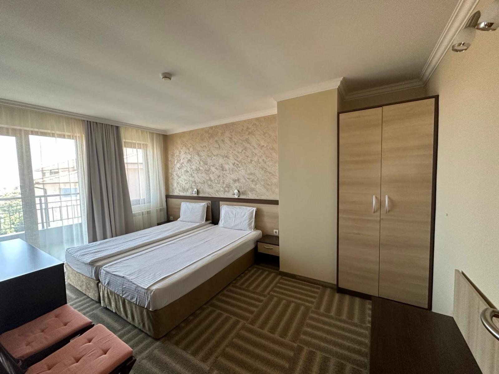 Family Hotel Radiana Sozopol Exterior foto